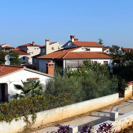 Luxury With A Swimming Pool Buici, - 13543 *