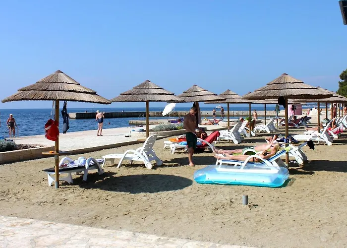 Luxury With A Swimming Pool Buici, - 13543 Βίλα Πόρετς