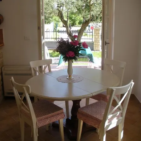 Villa Luxury With A Swimming Pool Buici, - 13543 *