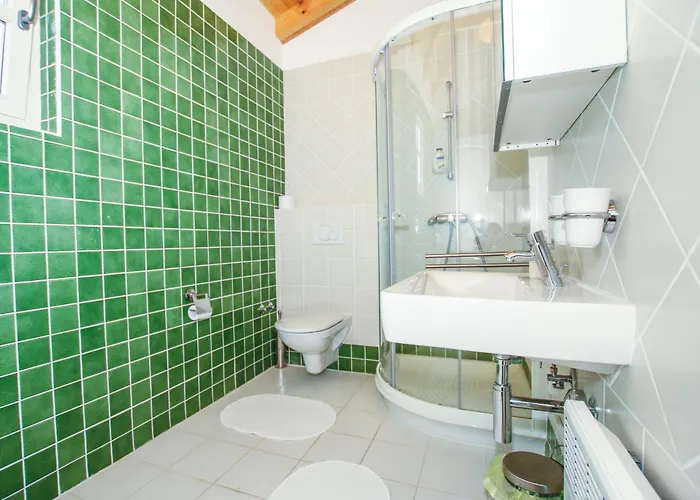 Luxury With A Swimming Pool Buici, - 13543 Пореч